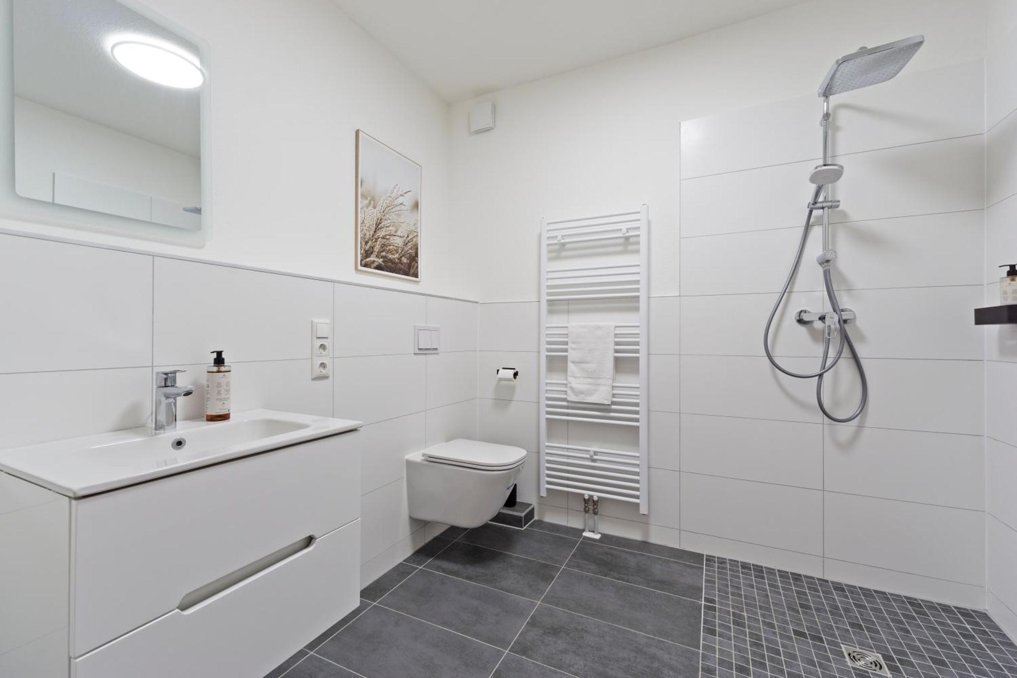 Charmante Design-Apartments In Top Lage - Naehe Altstadt - Parkplaetze - Netflix 巴特克罗伊茨纳赫 外观 照片